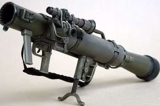 Súng phóng lựu 84-mm M2 / M3 Carl Gustaf của NATO có gì khác B41?