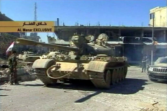 Bị xe tăng dồn vào tuyệt địa, chiến binh Al-Qaeda tự quay video khoảnh khắc bị tiêu diệt.