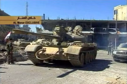 Bị xe tăng dồn vào tuyệt địa, chiến binh Al-Qaeda tự quay video khoảnh khắc bị tiêu diệt.