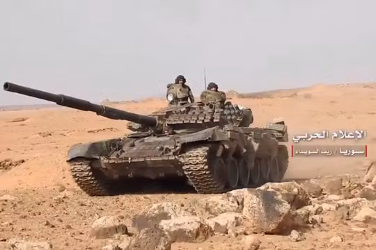 Quân đội Syria tiến công trên chiến trường Suwayda. ảnh minh họa video