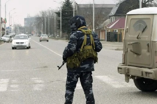 Video: Kinh hoàng đánh bom tự sát ở Grozny, một cảnh sát thiệt mạng