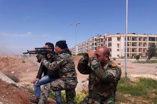 Binh sĩ quân đội Syria trên chiến trường Al-Qaboun, Damascus