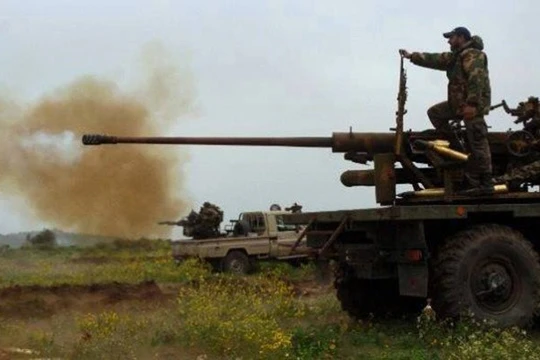 Binh sĩ Syria chiến đấu trên chiến trường Latakia