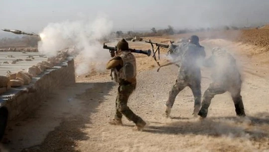 Binh sĩ quân đội Iraq tấn công thành phố Mosul