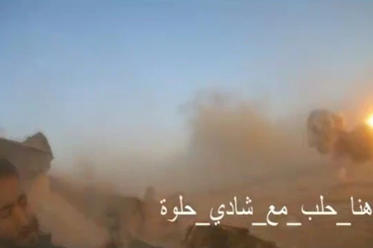 Một cảnh quay trong video của thủ lĩnh chiến trường Jabhat Al-Ahrar Sham