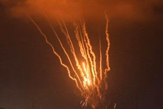 Nhóm Hồi giáo Palestine Thánh chiến phóng tên lửa. Ảnh South Front