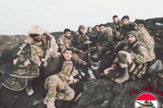 Binh sĩ quân đội Syria trên chiến trường al-Safa, Sweida sau chiến thắng. Ảnh minh họa: Al-Masdar News.