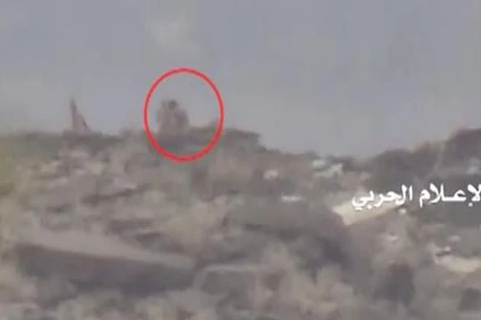 Xạ thủ bắn tỉa Houthi săn đuổi các binh sĩ liên minh quân sự do Ả rập Xê út dẫn đầu. Ảnh minh họa: Masdar News