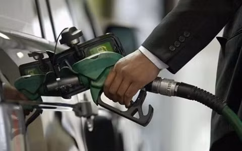 Giá dầu lại liên tiếp giảm