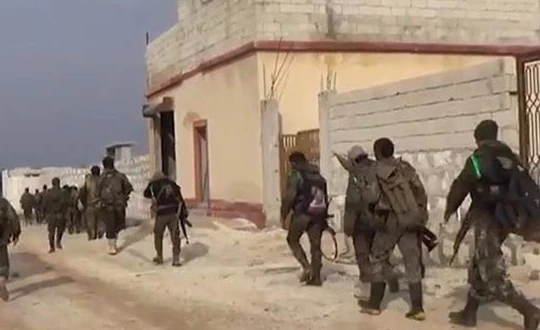 Quân đội Syria đối mặt với nguy cơ đổ vỡ ở Aleppo (Video)