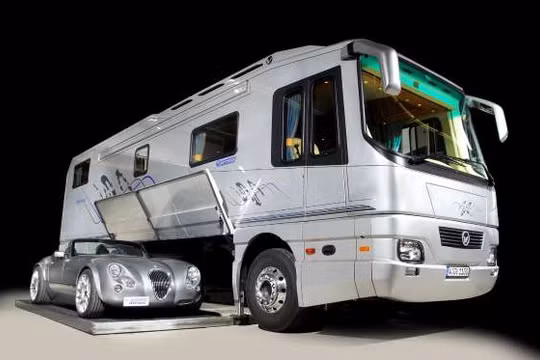  Lâu đài di động Performance II có giá khoảng 1,5 triệu USD