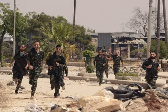 Lữ đoàn 102 Vệ binh Cộng hòa rút lui khỏi trang trại Hosh al-Farah đông Damascus