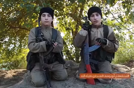 Hai chiến binh IS tuổi teen trước giờ đánh bom tự sát ở Iraq
