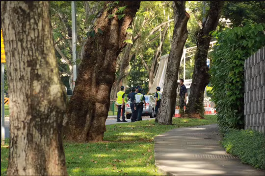 Khu vực xảy ra vụ bắn chết một người đàn ông gần khách sạn tổ chức Đối thoại Shangri-La - Ảnh: CNA