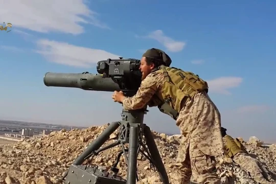 Phiến quân thánh chiến sử dụng tên lửa TOW tấn công quân đội Syria