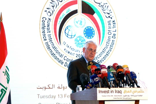 Ngoại trưởng Mỹ Mỹ Rex Tillerson, kêu gọi đầu tư vào tái thiết Iraq trong cuộc họp Bộ trưởng liên minh toàn cầu chống khủng bố ở thành phố Kuwait - ảnh Reuters