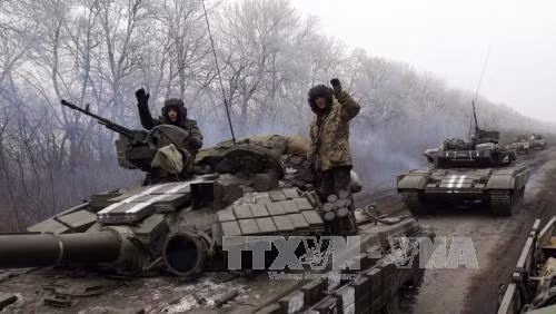 Binh sĩ quân đội Ukraine tại Debaltsevo, vùng Donetsk miền Đông Ukraine ngày 14/2. Ảnh: AFP/TTXVN