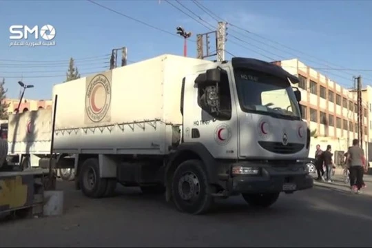 Hàng viện trợ nhân đạo chính quyền Syria đến Douma