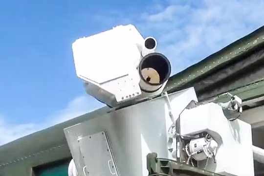 Vũ khí laser Nga Peresvet, nguồn điện là lò phản ứng hạt nhân nhỏ cung cấp cho các đơn vị vũ trang Nga. Ảnh minh họa video Bộ quốc phòng Nga