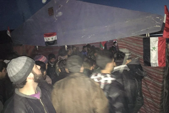 Những chiến binh nổi dậy vùng Wadi Barada nộp vũ khí đầu hàng