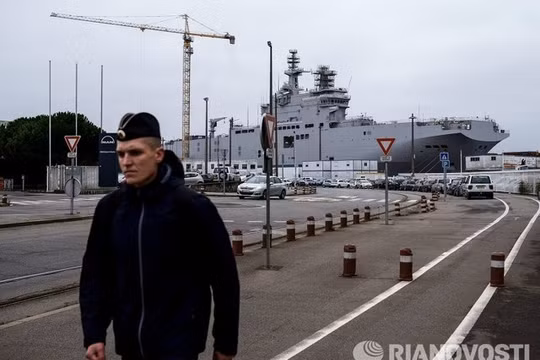 Hải quân Nga rời khỏi "Mistral"