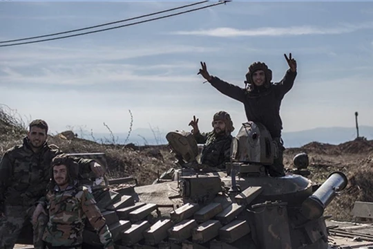 Binh sĩ quân đội Syria trên chiến trường Aleppo