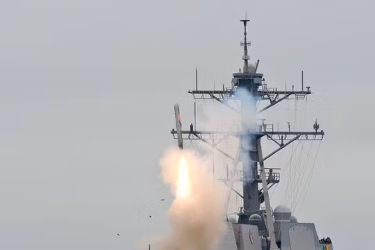 Khu trục hạm Mỹ phóng tên lửa Tomahawk (ảnh minh họa)