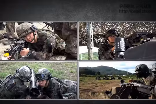 Hình ảnh binh sĩ Hàn Quốc trên màn hình chỉ huy, điều hành tác chiến sở chỉ huy tiền phương. Video: Thế giới quân sự Hàn Quốc.