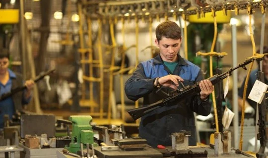 Dây chuyền sản xuất trong nhà máy của Kalashnikov Concern.