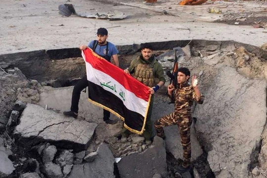 Chùm video chiến sự: Chiến đấu cơ Mỹ tấn công IS, trực thăng Iraq diệt hỏa lực khủng bố