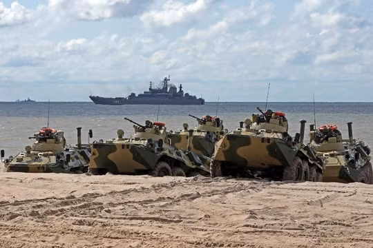 Xe thiết giáp đổ bộ BTR-80A tham gia chiến đấu trong lực lượng Hải quân Đánh bộ Nga. Ảnh minh họa Rusian Gazeta