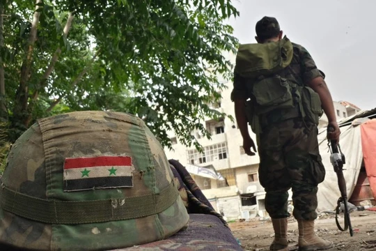 Video: Quân đội Syria tấn công làng Ayn Isa bất thành