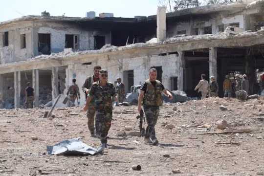 Quân đội Syria giải phóng hoàn toàn trại tị nạn Handarat - Aleppo