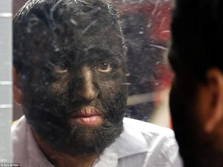 Kỳ dị gia đình Người Sói ở Mexico