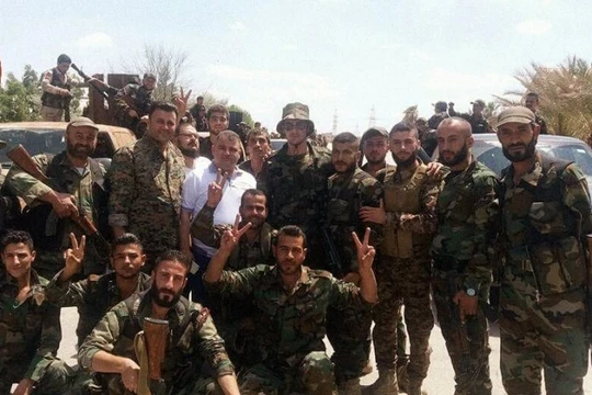 Các binh sĩ sư đoàn bộ binh cơ giới số 4 quân đội Syria