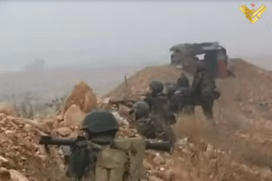 Binh sĩ quân đội Syria chiến đấu trên chiến trường Latakia - ảnh minh họa Masdar News