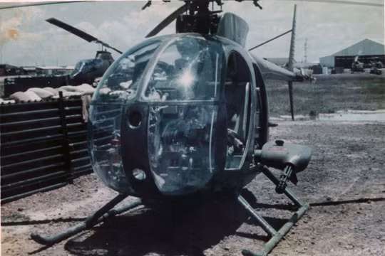 Trực thăng OH-6A phiên bản trinh sát hỏa lực, chỉ thị mục tiêu và tấn công mặt đất của quân đội Mỹ 