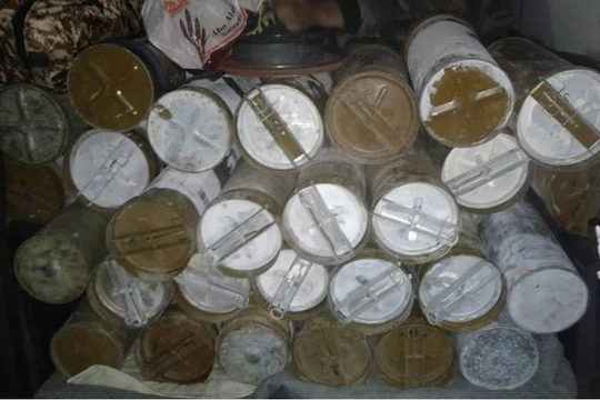 Kho vũ khí thu được của phiến quân trên vùng nông thôn tỉnh Hama