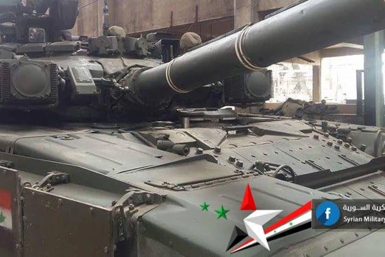 Xe tăng mới của quân đội Syria trong kho - ảnh trang Syrian Army News