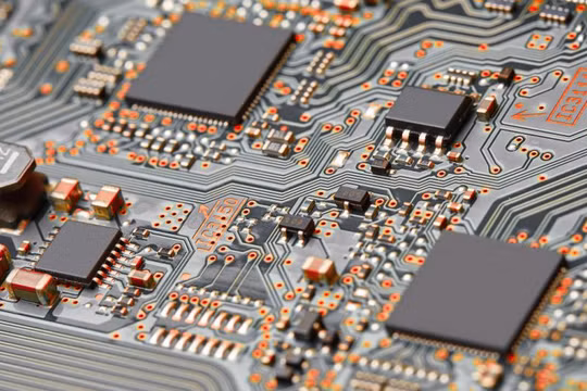 Doanh thu linh kiện bán dẫn toàn cầu sẽ giảm 4% năm 2023. Ảnh Tech Wire Asia