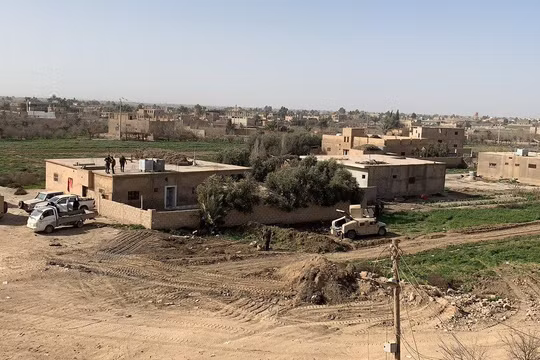Lực lượng Dân chủ Syria (SDF) trên vùng ngoại ô thị trấn al-Baghuz al-Fawqani. Ảnh: South Front.