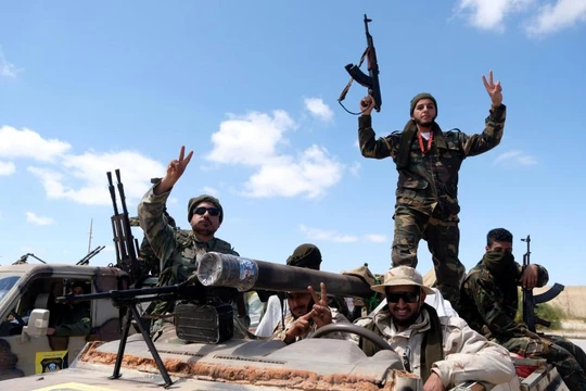 Binh sĩ lực lượng LNA trên chiến trường Tripoli.