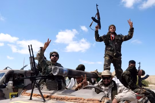 Binh sĩ lực lượng LNA trên chiến trường Tripoli.