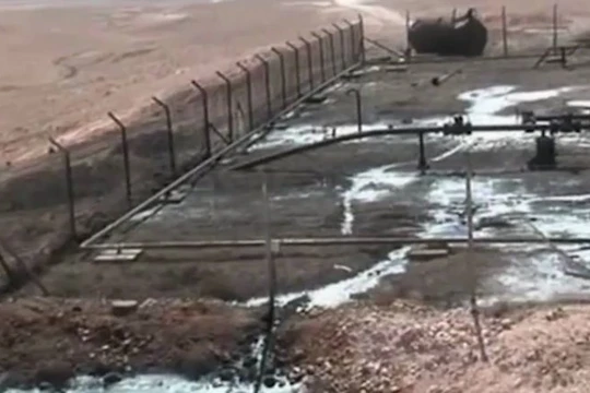 Binh sĩ quân đội Syria trên đường tấn công giải phóng khu mỏ dầu Jazal phía đông bắc thành phố Palmyra