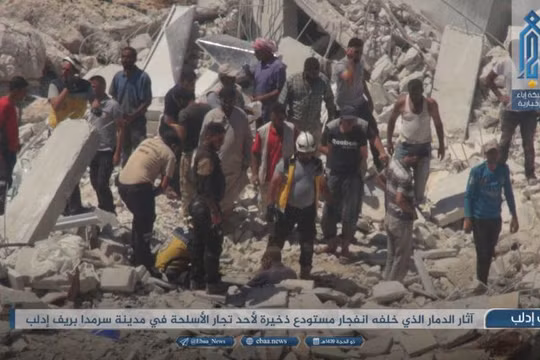 Vụ nổ san phẳng nhiều tòa nhà lân cận ở idlib. Ảnh trang Iba, cơ quan truyền thông chính thức của HTS