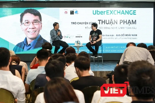 Toàn cảnh buổi trò chuyện. 