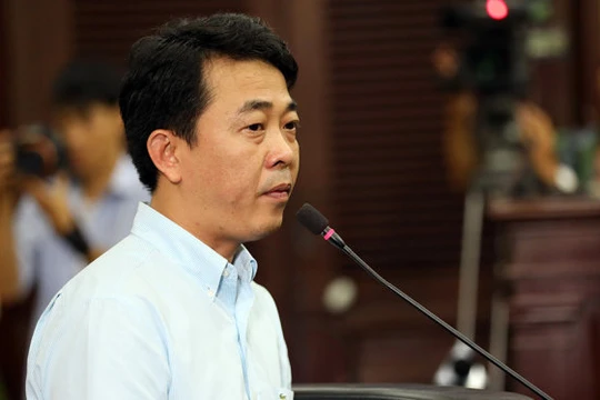 Ông Nguyễn Minh Hùng tại phiên tòa xử vụ án VN Pharma - Ảnh: HỮU KHOA 