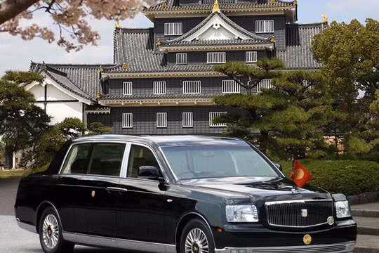 Toyota Century Royal được độ riêng cho Hoàng gia Nhật Bản. Ảnh:Innermobil.