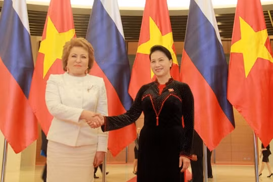  Chủ tịch Quốc hội Nguyễn Thị Kim Ngân và Chủ tịch Hội đồng Liên bang Nga Valentina Ivanovna Matviyenko