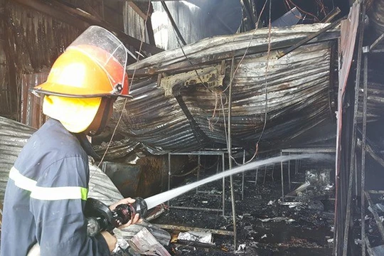 Hiện trường vụ cháy. Ảnh Vietnamnet.